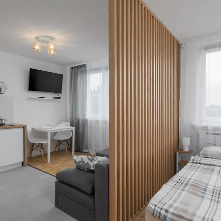 Apartment Reymonta 23 B - 5 Min Metro - 15 Min Centrum - 10 Min Cmkp