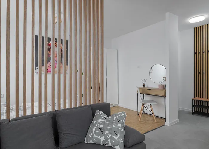 Reymonta 23 B - 5 Min Metro - 15 Min Centrum - 10 Min Cmkp Apartman *