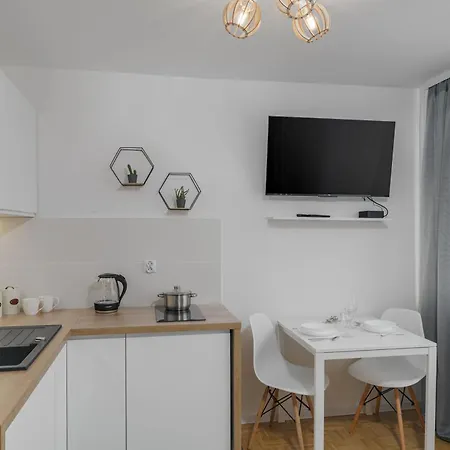 Appartement Reymonta 23 B - 5 Min Metro - 15 Min Centrum - 10 Min Cmkp Warschau